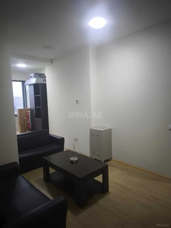 Satılır 7 otaqlı ofis 270.9 m²