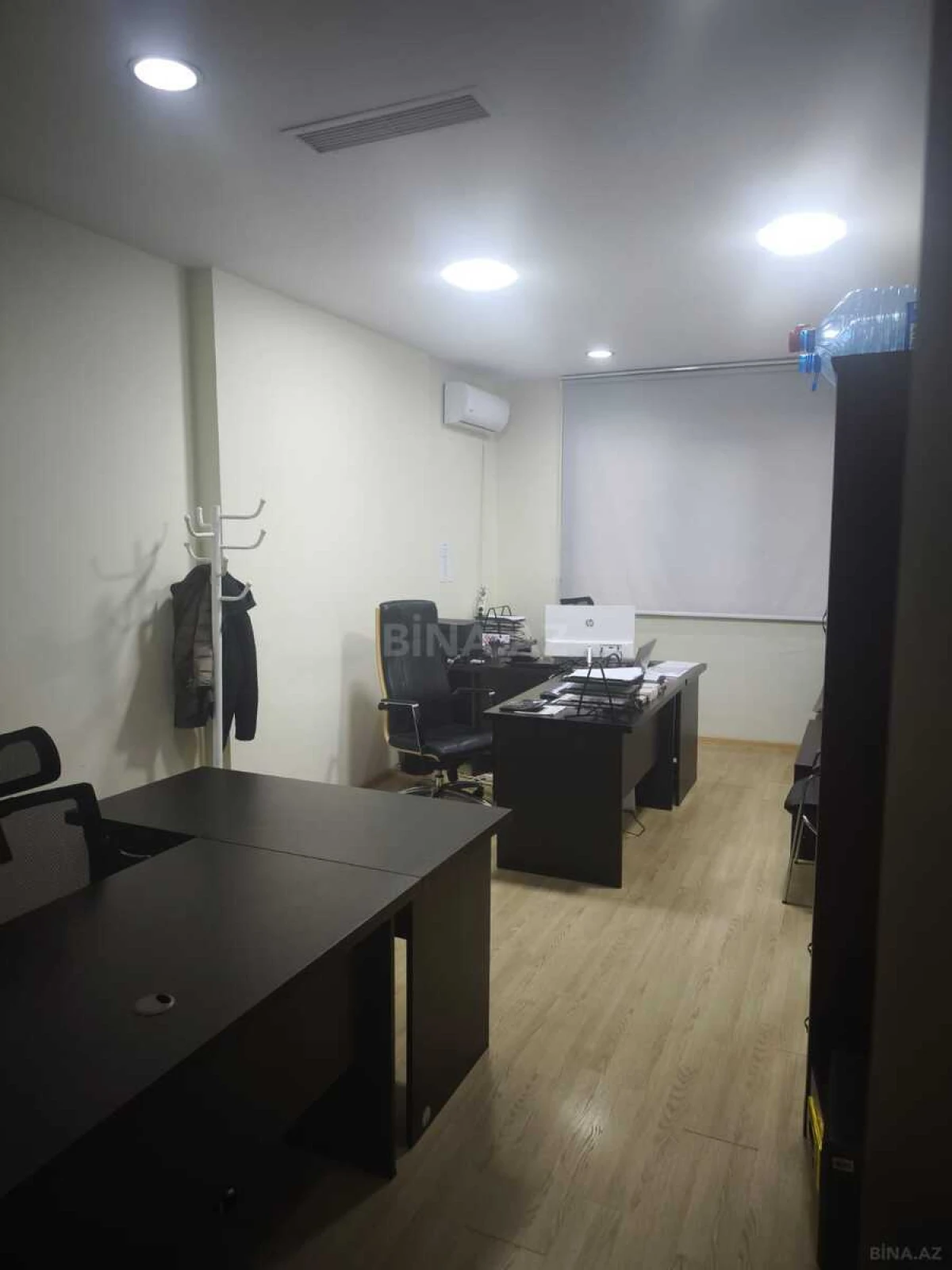 Satılır 7 otaqlı ofis 270.9 m²