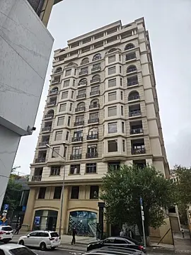 Satılır 2 otaqlı mənzil 100 m²