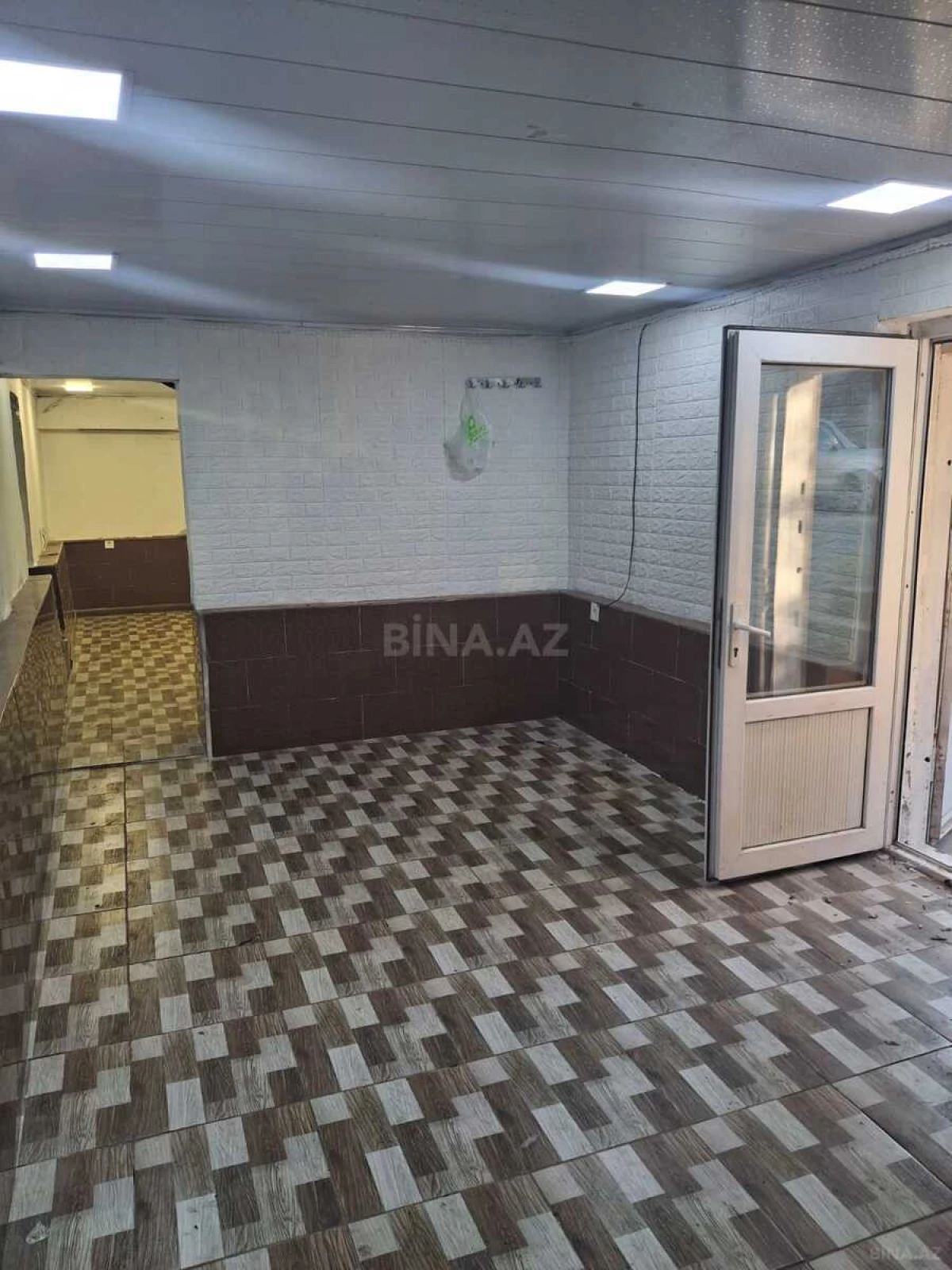 Kirayə verilir obyekt 75 m²