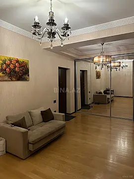 Kirayə verilir 2 otaqlı mənzil 60 m²