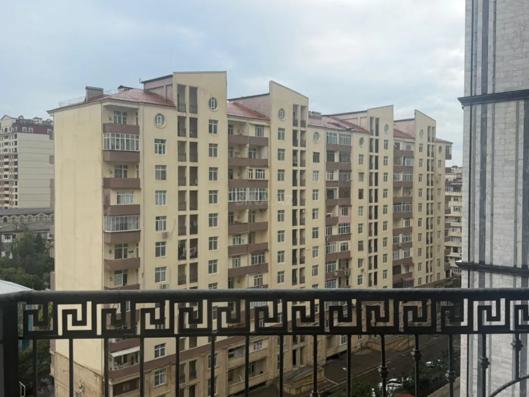 Satılır 1 otaqlı mənzil 85 m²