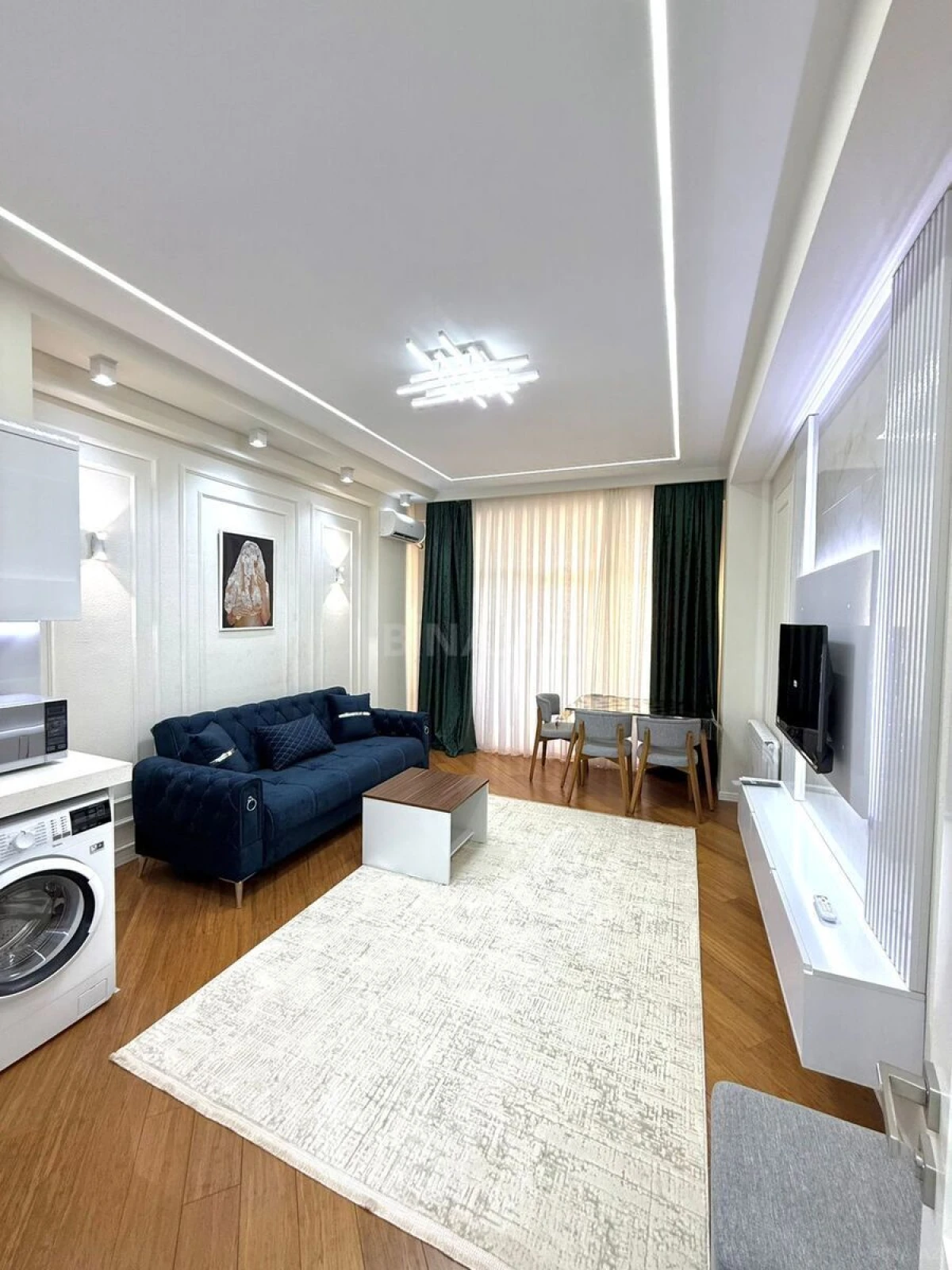 Kirayə verilir 2 otaqlı mənzil 90 m²