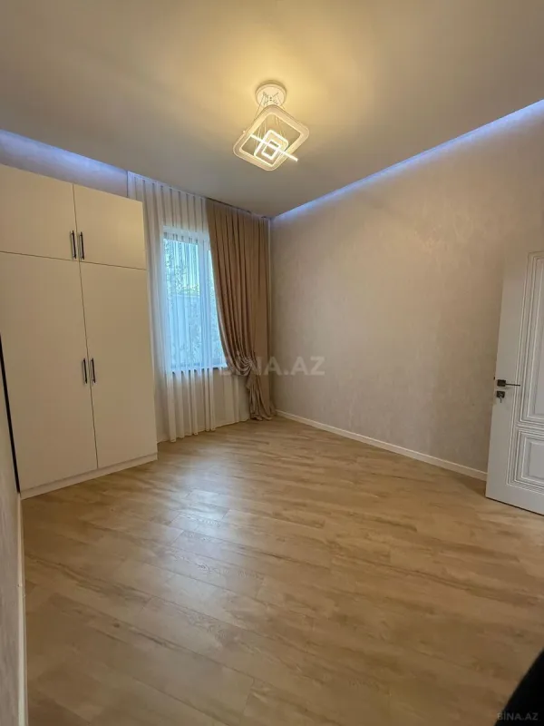 Satılır 4 otaqlı həyət evi 260 m²