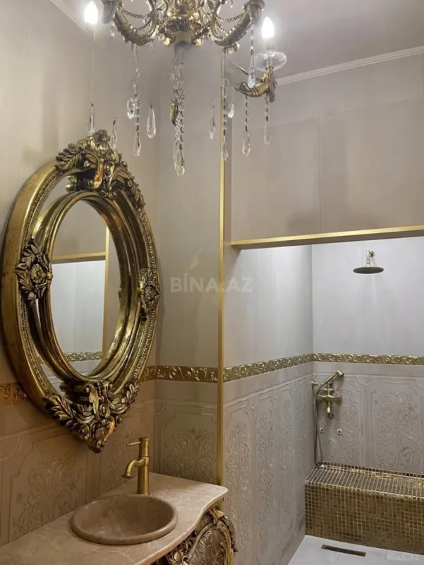 Satılır 4 otaqlı mənzil 186 m²