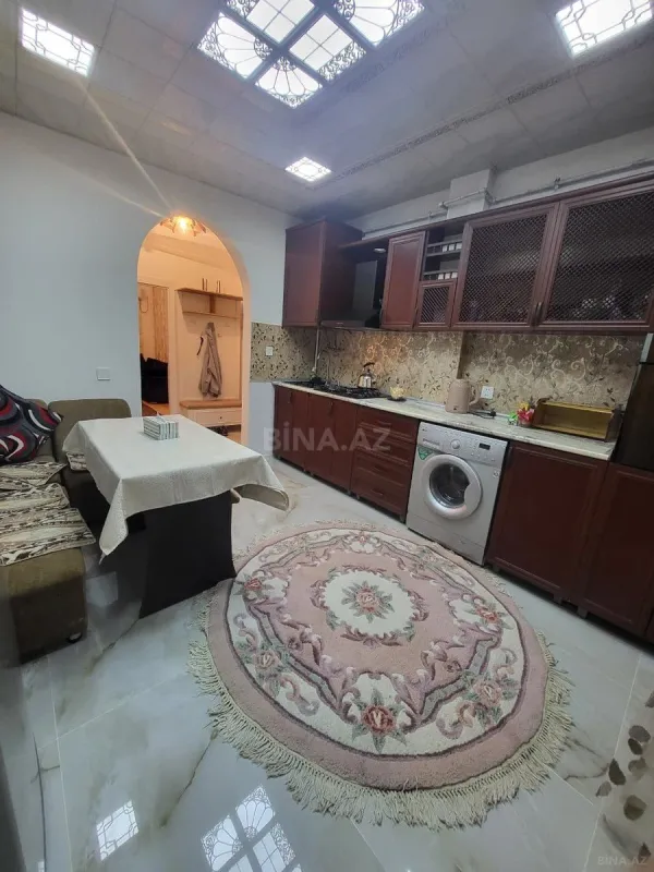 Kirayə verilir 2 otaqlı mənzil 55 m²