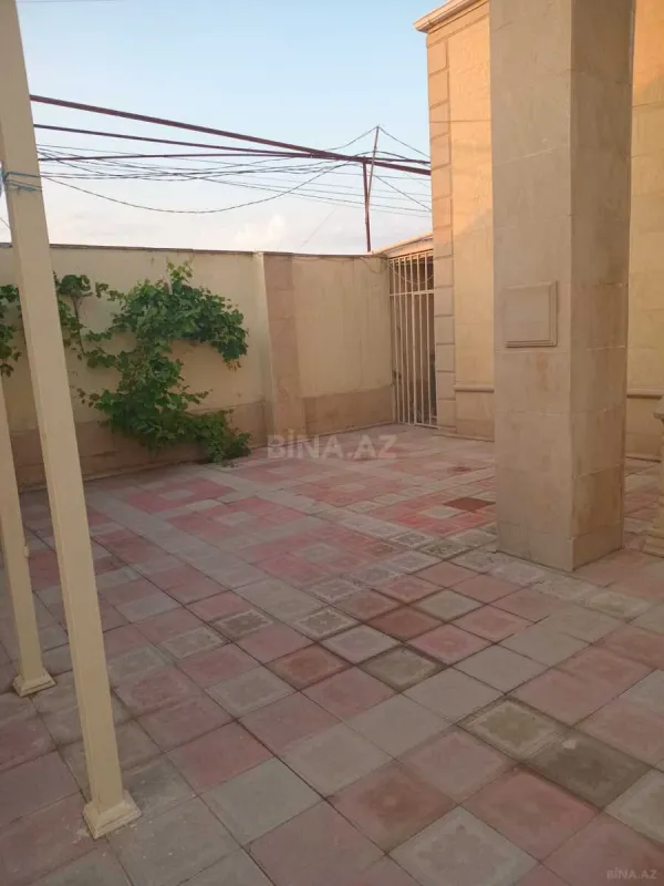 Satılır 3 otaqlı həyət evi 180 m²