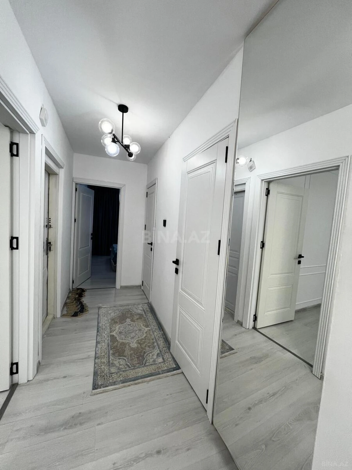 Satılır 2 otaqlı mənzil 60 m²