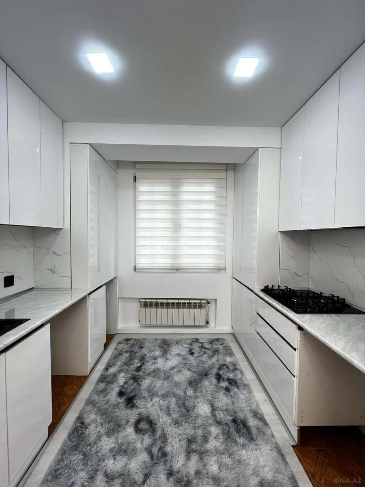 Satılır 2 otaqlı mənzil 60 m²