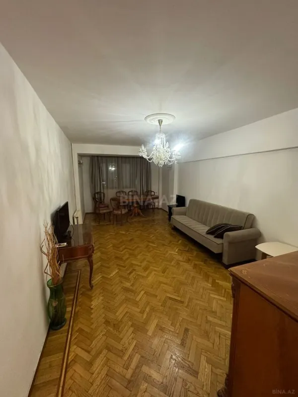 Kirayə verilir 3 otaqlı mənzil 100 m²