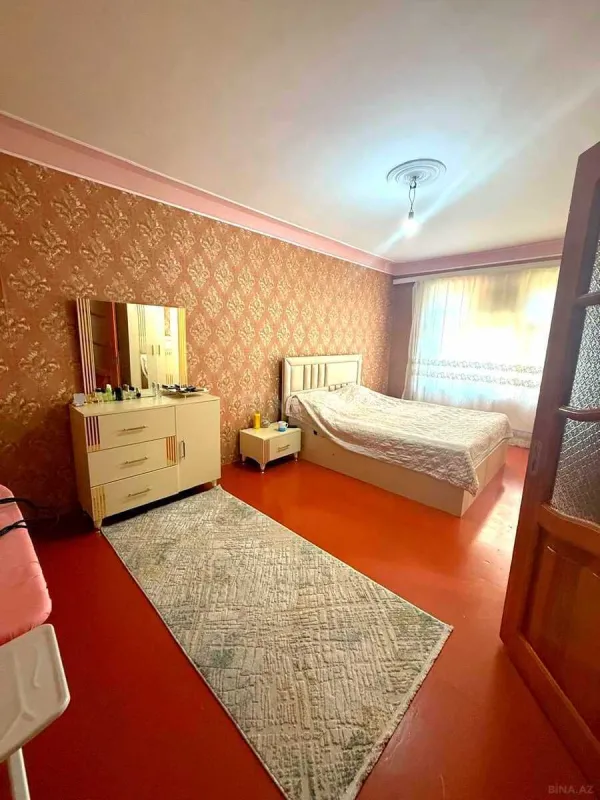 Satılır 2 otaqlı mənzil 42 m²