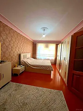 Satılır 2 otaqlı mənzil 42 m²