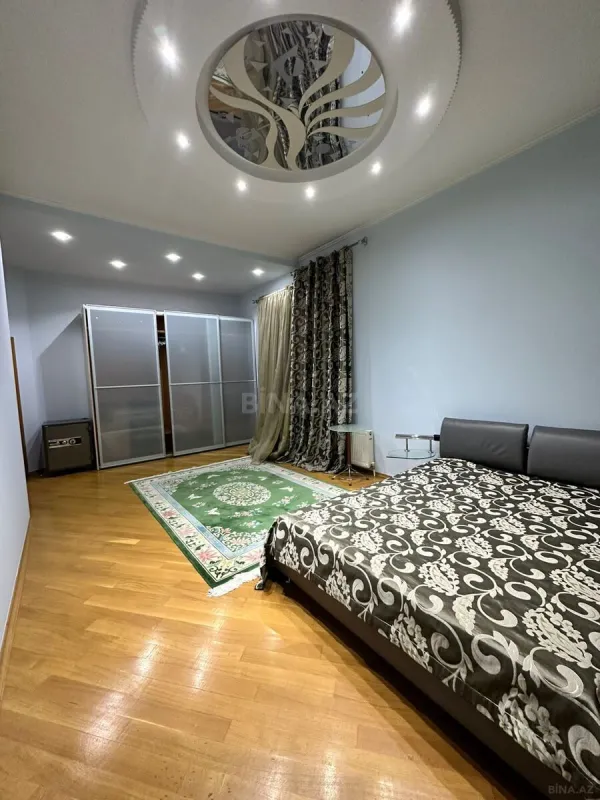 Kirayə verilir 6 otaqlı mənzil 350 m²