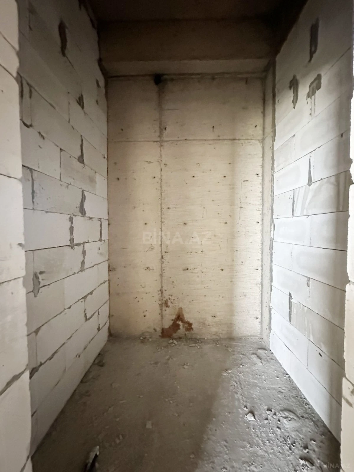 Satılır 2 otaqlı mənzil 80 m²