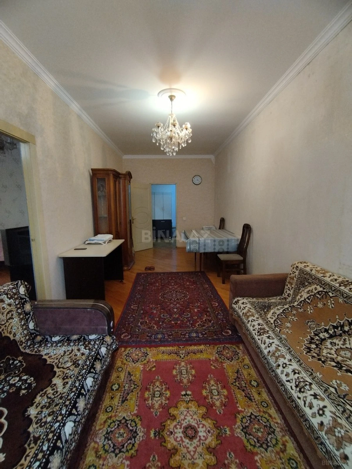 Satılır 4 otaqlı mənzil 147 m²