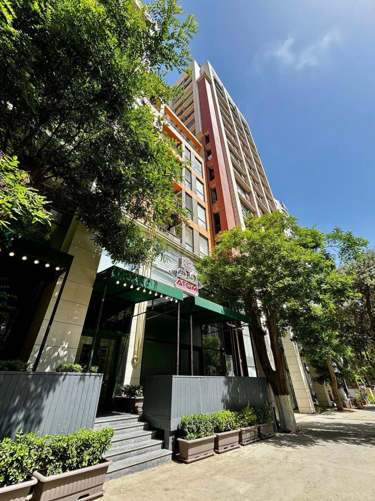 Satılır 2 otaqlı mənzil 60.7 m²