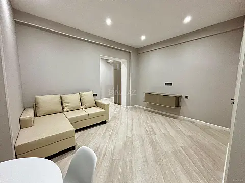 Satılır 2 otaqlı mənzil 60.7 m²