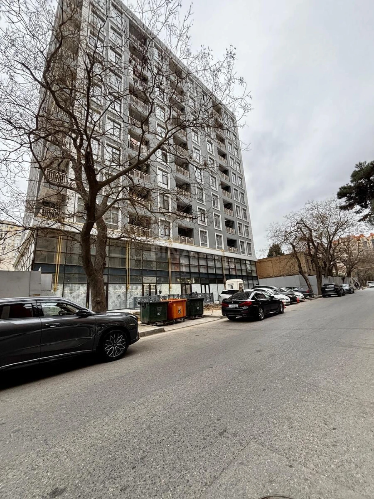 Satılır 2 otaqlı mənzil 60.7 m²