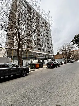 Satılır 2 otaqlı mənzil 60.7 m²