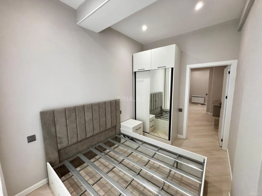 Satılır 2 otaqlı mənzil 60.7 m²