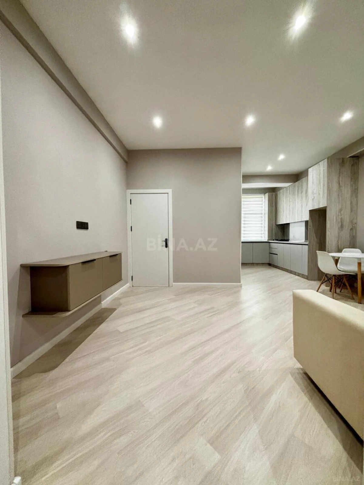 Satılır 2 otaqlı mənzil 60.7 m²