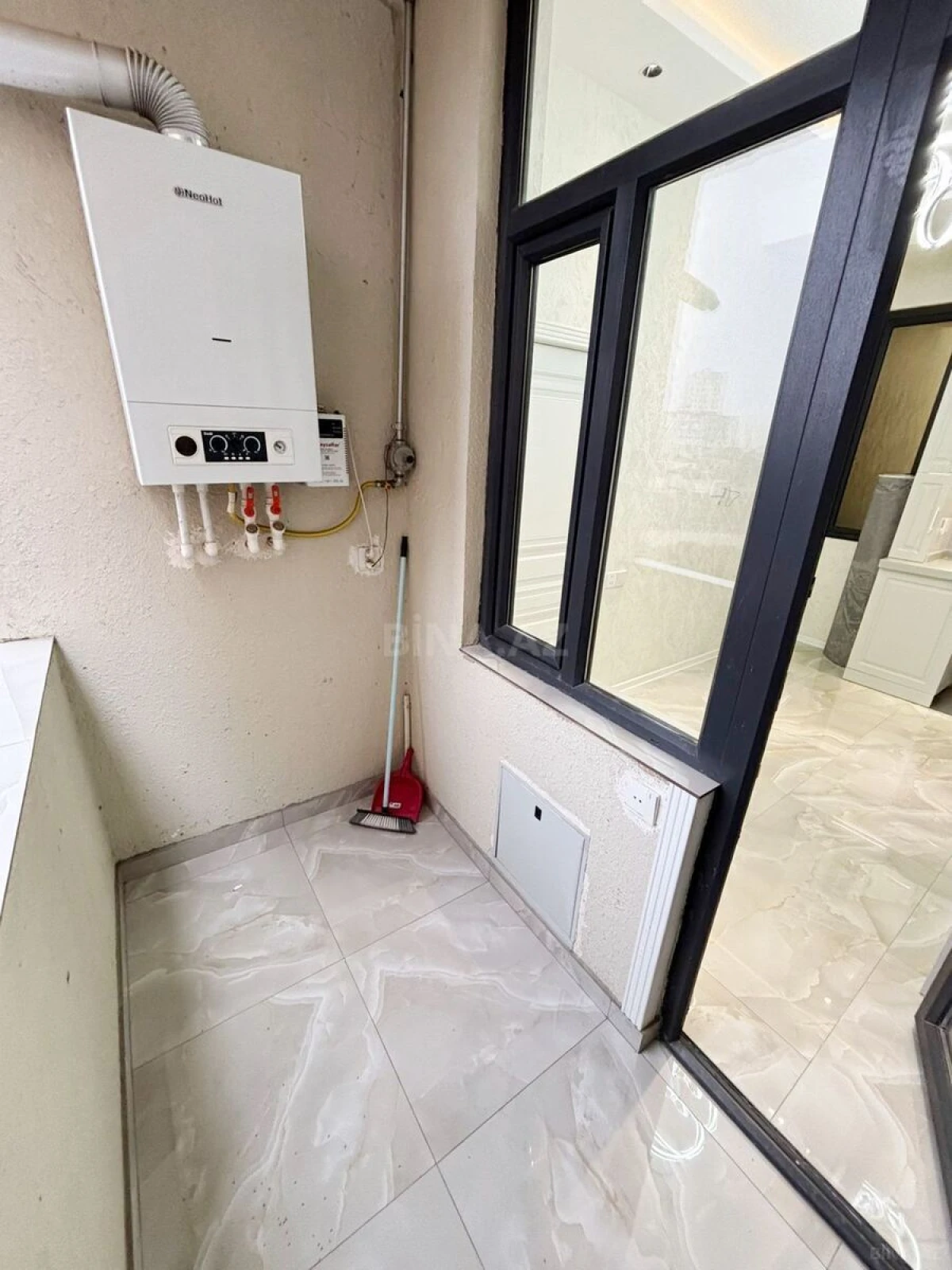 Satılır 2 otaqlı mənzil 63 m²