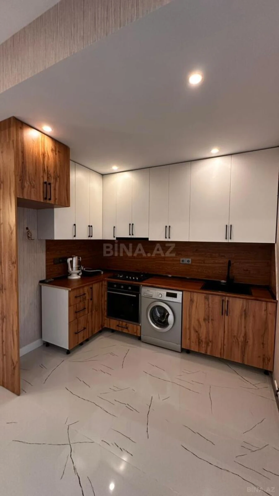 Satılır 3 otaqlı mənzil 95 m²