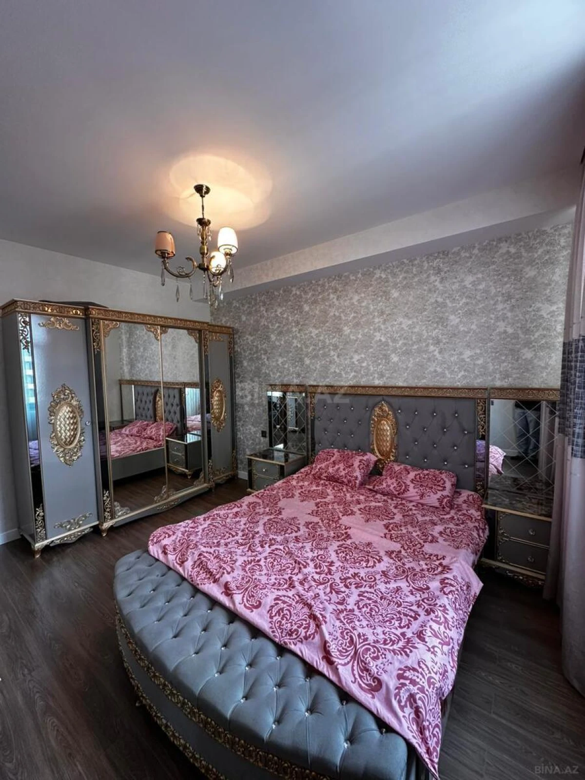 Satılır 3 otaqlı mənzil 95 m²