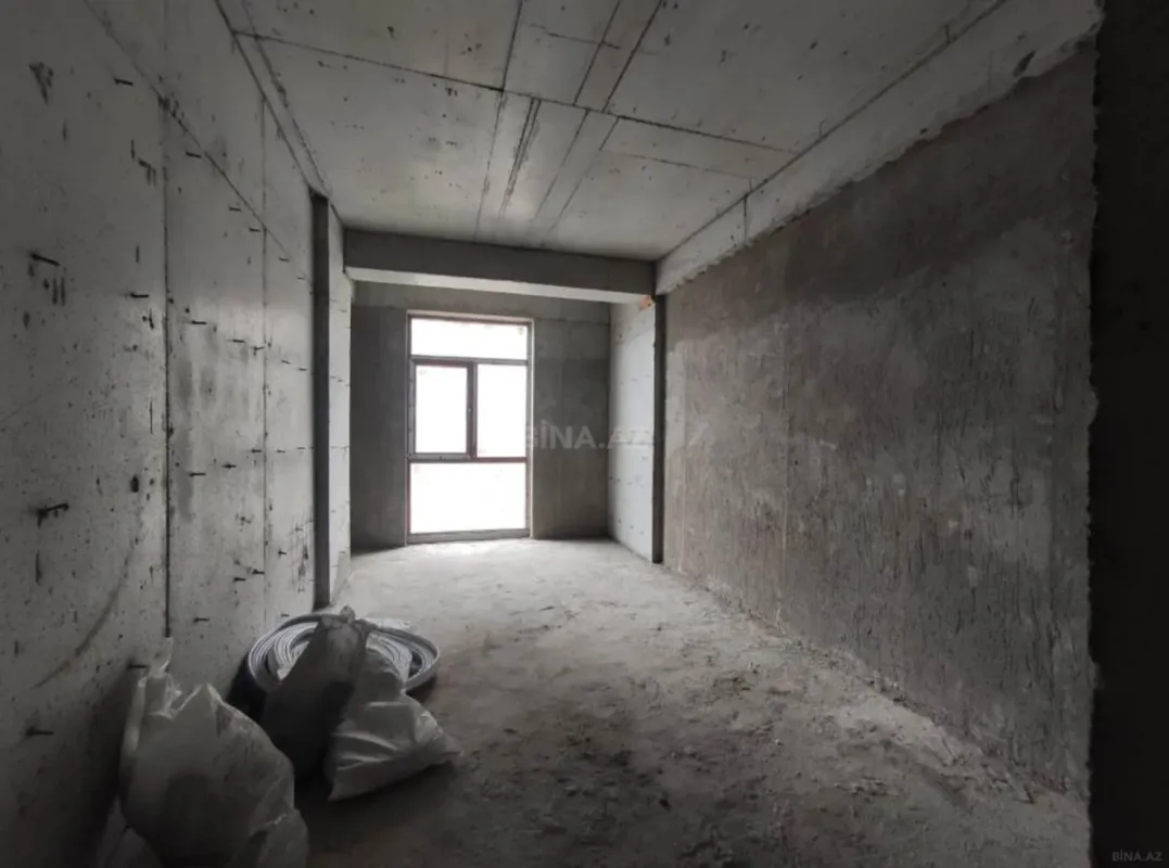 Satılır 3 otaqlı mənzil 127 m²