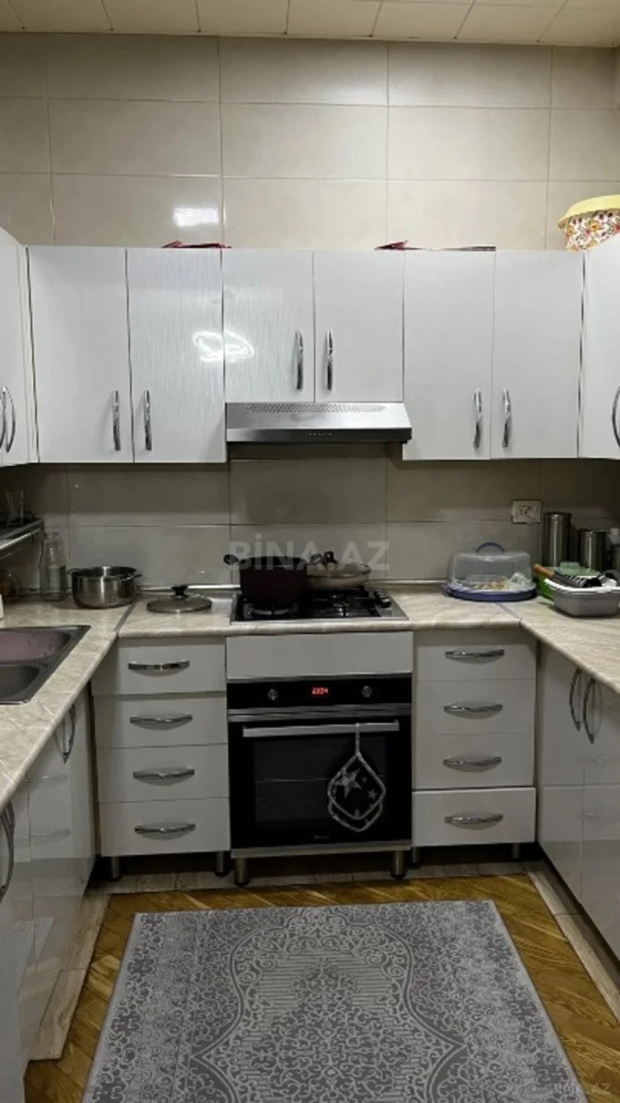 Satılır 3 otaqlı mənzil 95 m²