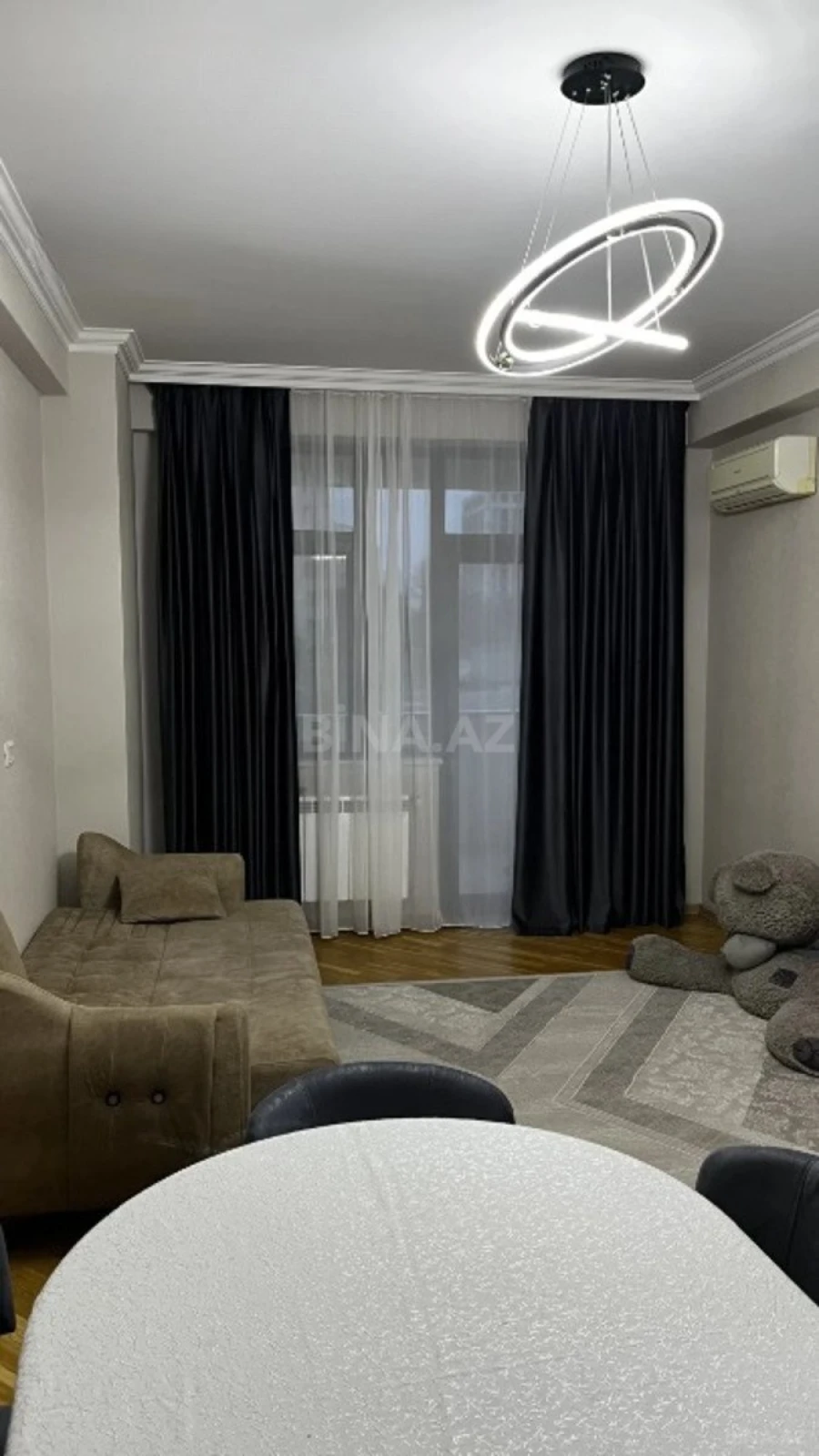Satılır 3 otaqlı mənzil 95 m²