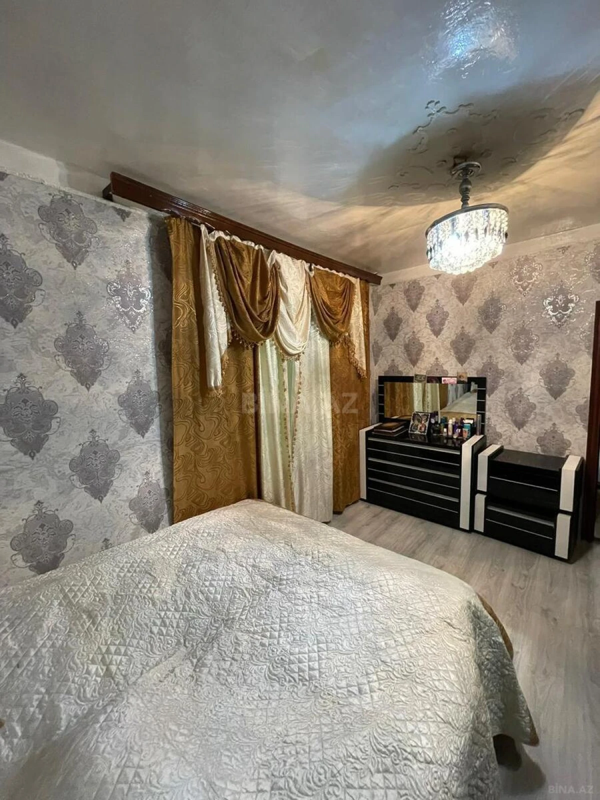 Satılır 2 otaqlı mənzil 60 m²