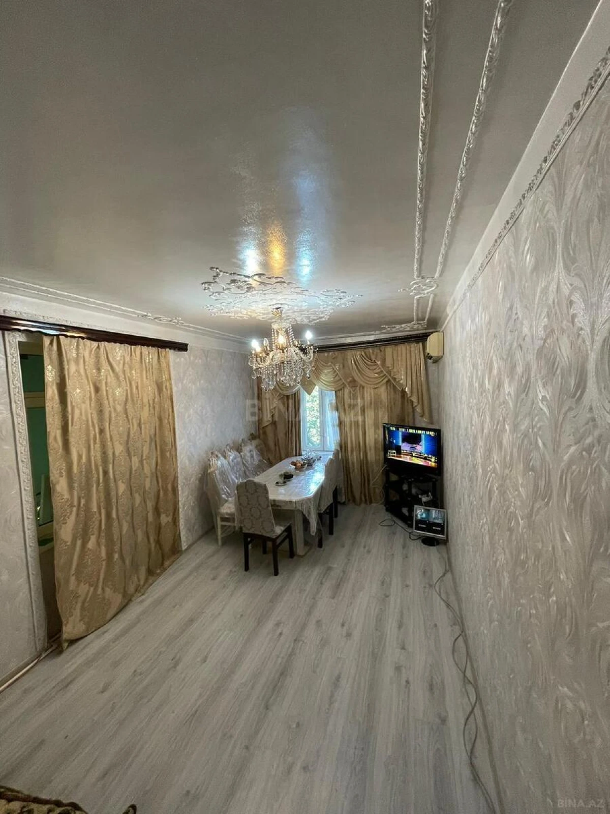 Satılır 2 otaqlı mənzil 60 m²