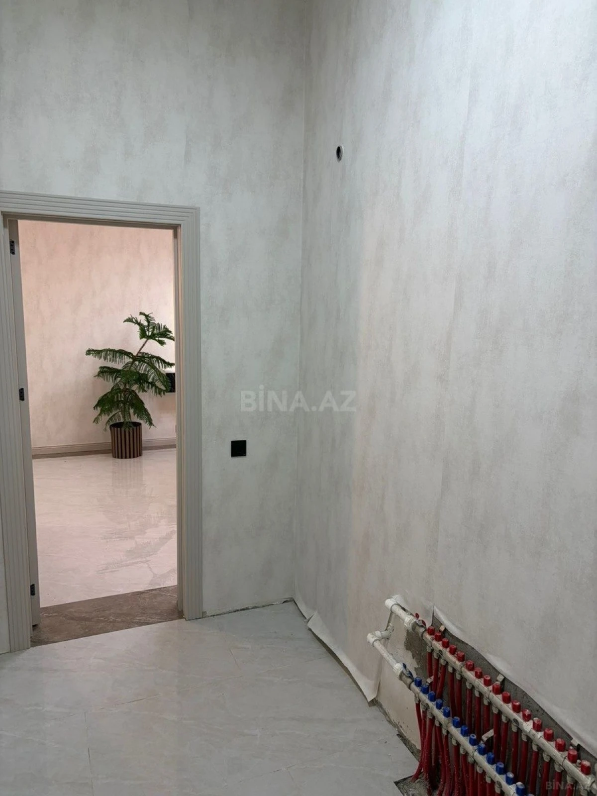 Satılır 4 otaqlı həyət evi 265 m²