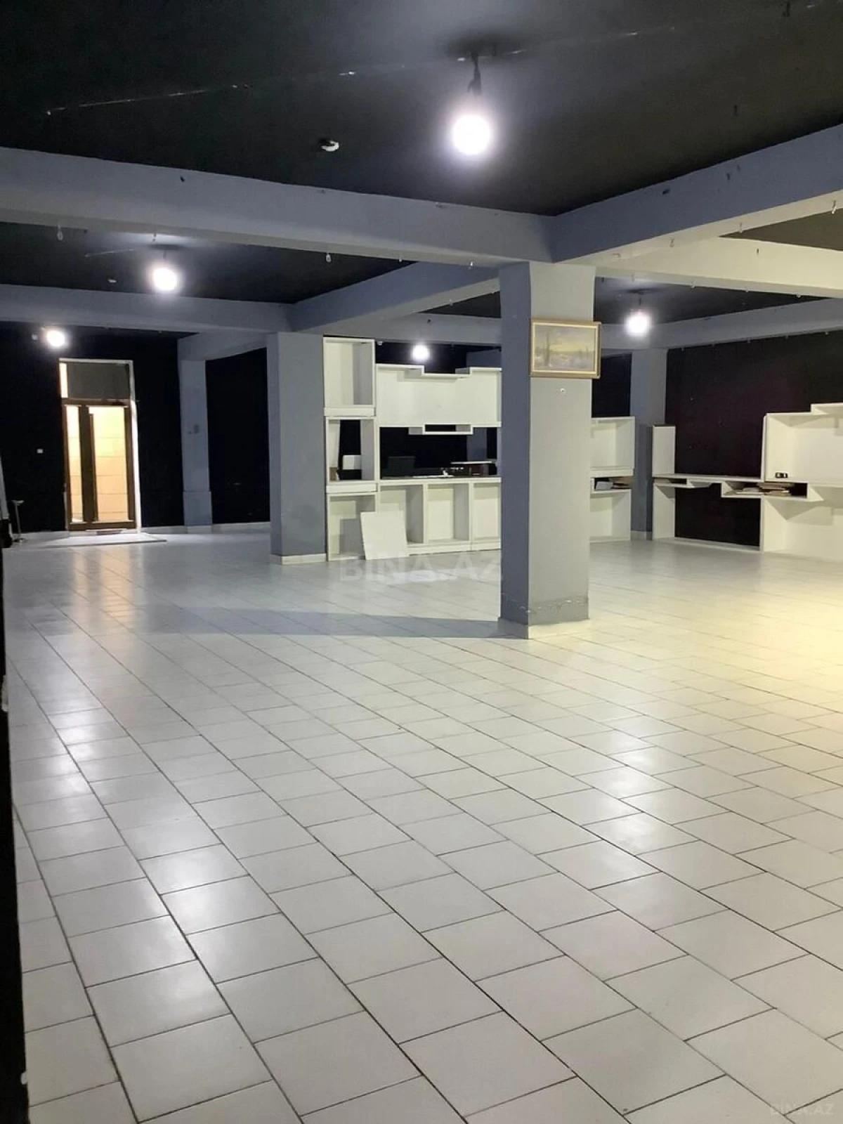 Kirayə verilir obyekt 1800 m²