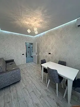 Kirayə verilir 2 otaqlı mənzil 55 m²