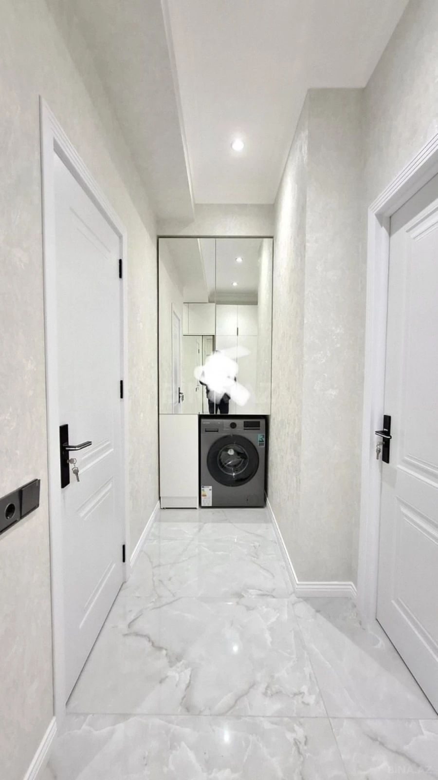 Satılır 2 otaqlı mənzil 55 m²