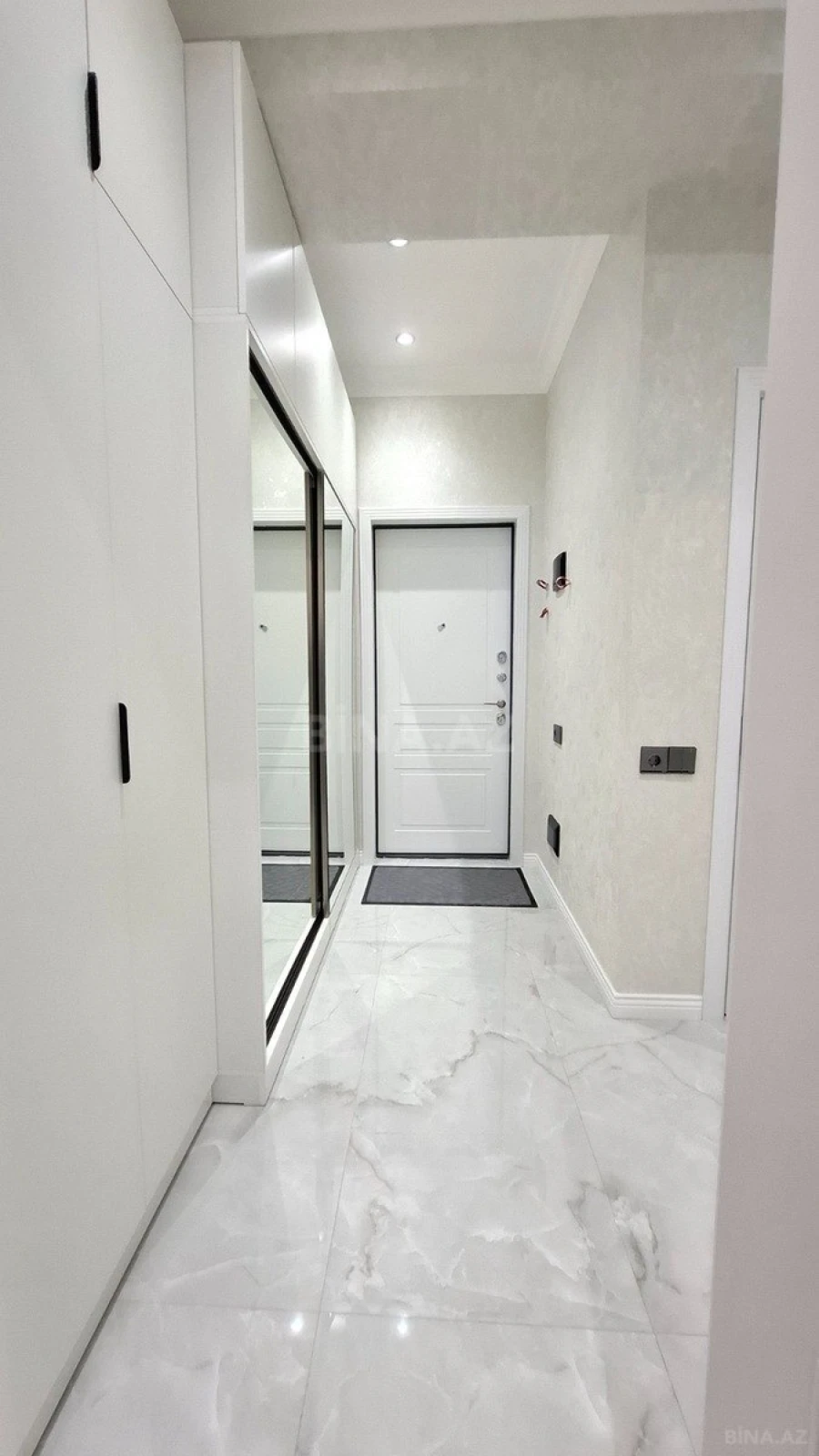 Satılır 2 otaqlı mənzil 55 m²