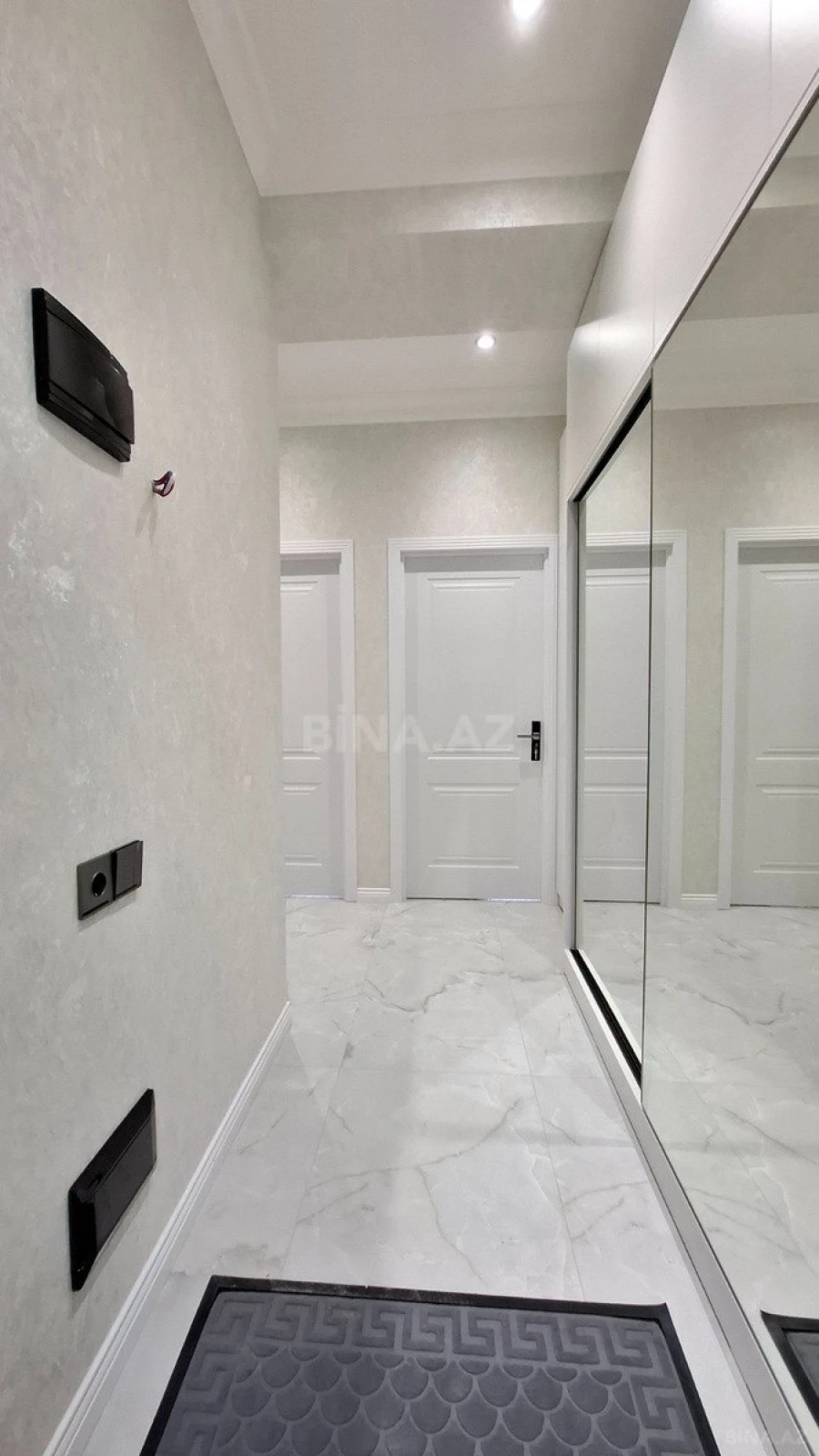 Satılır 2 otaqlı mənzil 55 m²