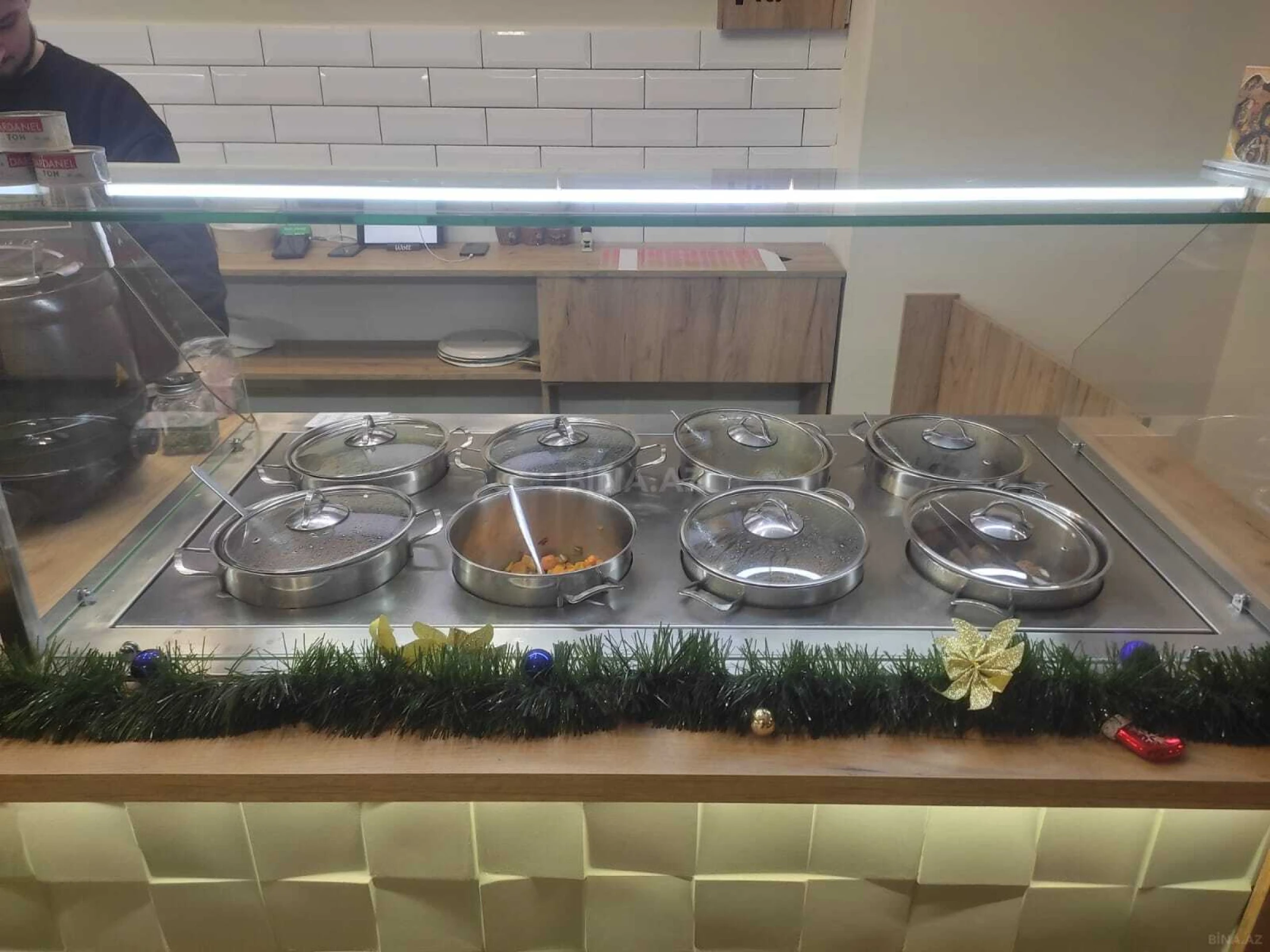 Kirayə verilir obyekt 250 m²