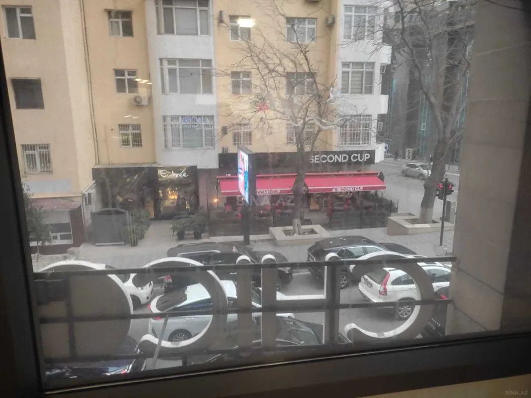 Kirayə verilir obyekt 250 m²