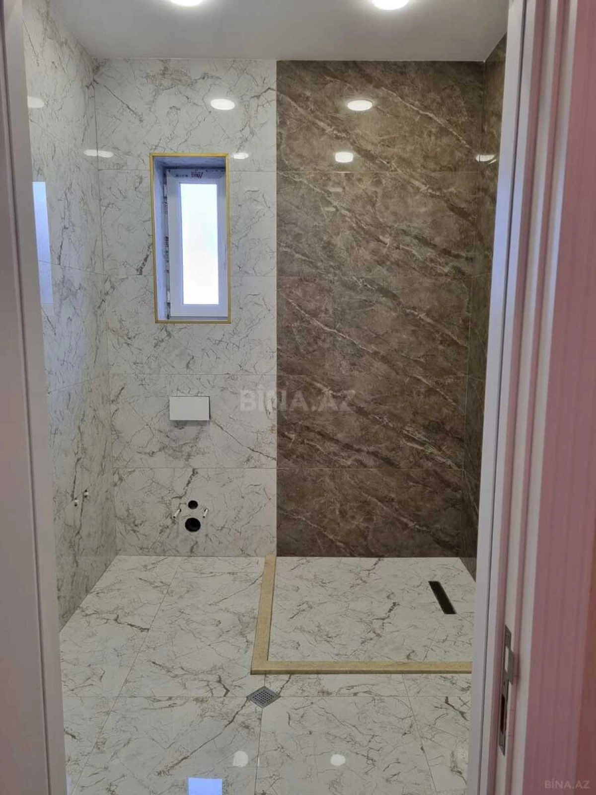 Satılır 4 otaqlı həyət evi 200 m²