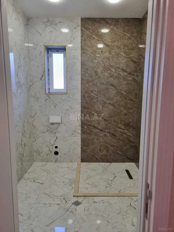 Satılır 4 otaqlı həyət evi 200 m²