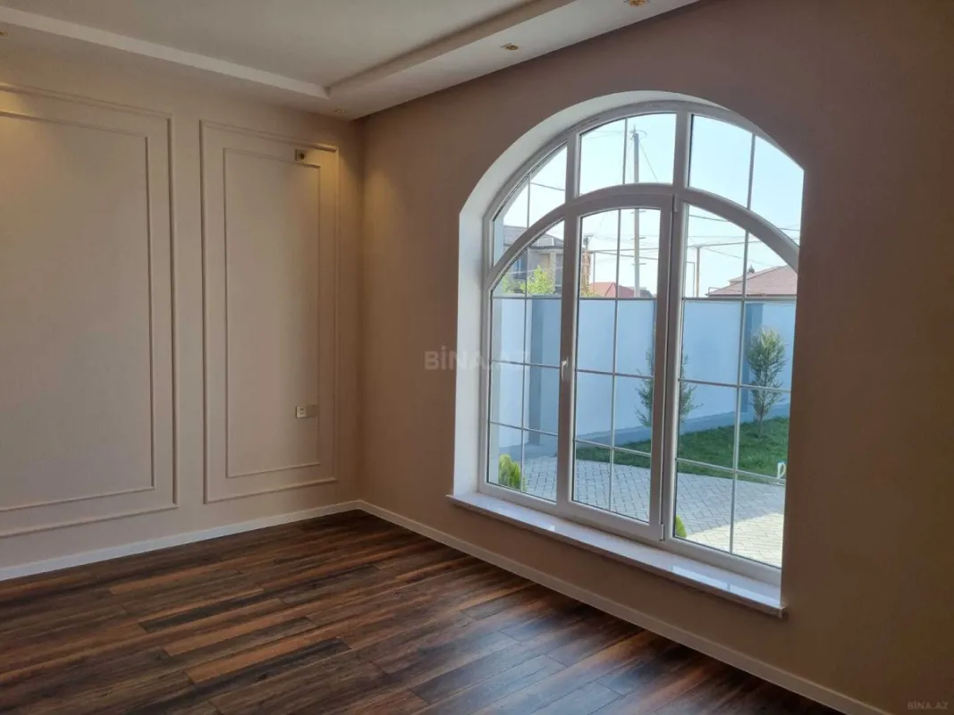 Satılır 4 otaqlı həyət evi 200 m²