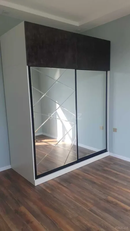 Satılır 4 otaqlı həyət evi 200 m²
