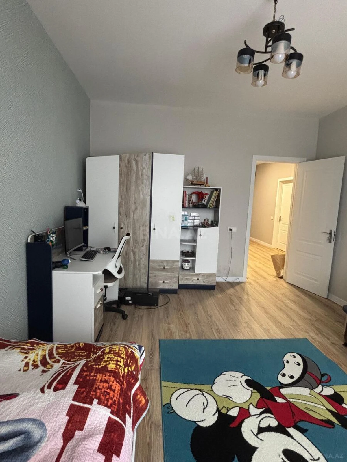 Satılır 5 otaqlı həyət evi 175 m²