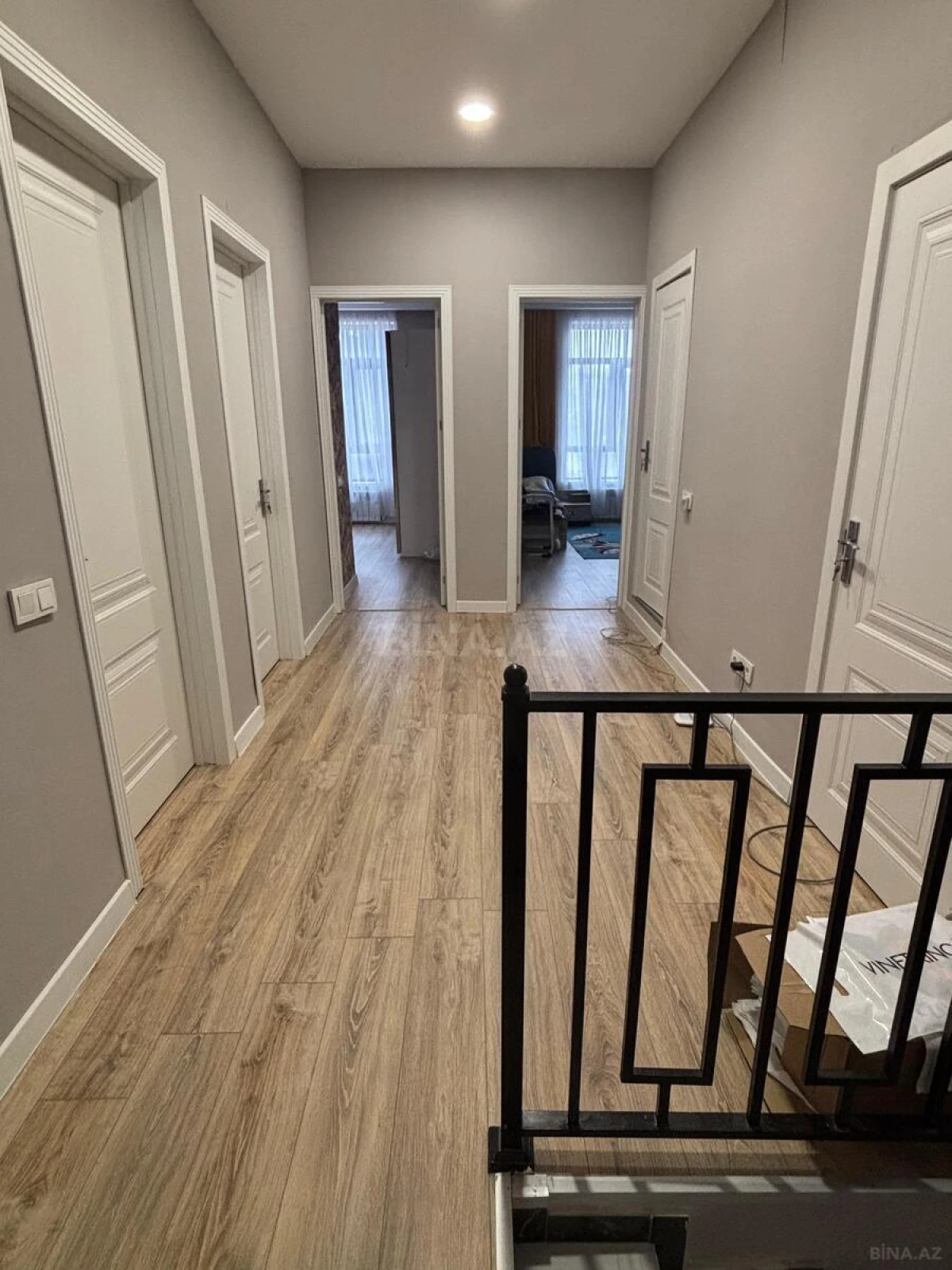 Satılır 5 otaqlı həyət evi 175 m²