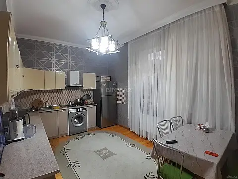 Satılır 7 otaqlı həyət evi 220 m²