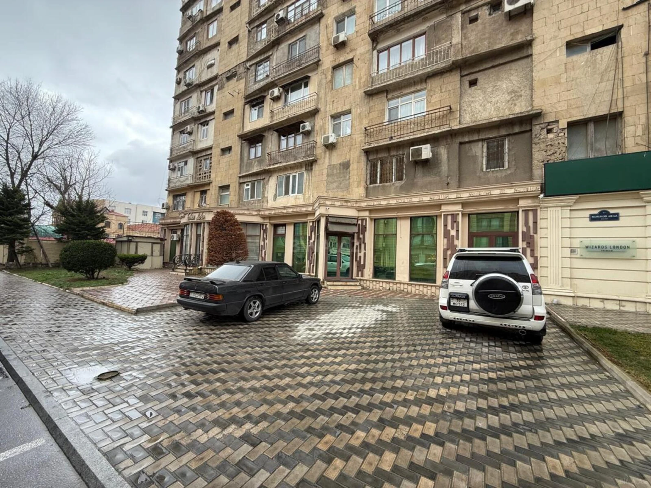 Kirayə verilir obyekt 300 m²