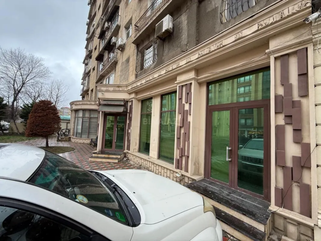 Kirayə verilir obyekt 300 m²